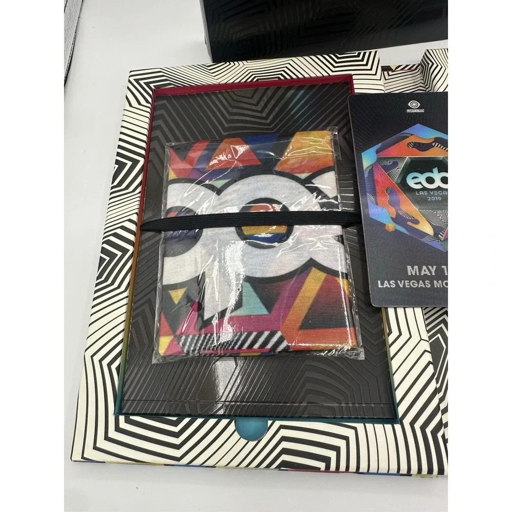 EDC Las Vegas 2019 Exclusive Festival Keepsake Box Set Collectible Gear‎ - Picture 5 of 8